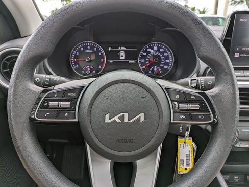 Certified 2023 Kia Forte LXS FWD image 18