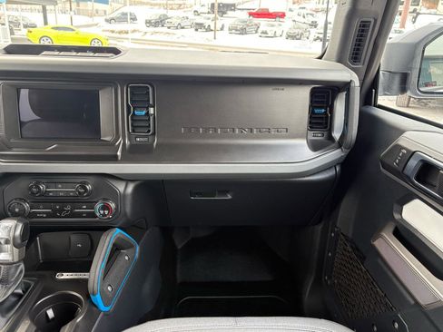 Used 2023 Ford Bronco Black Diamond image 22