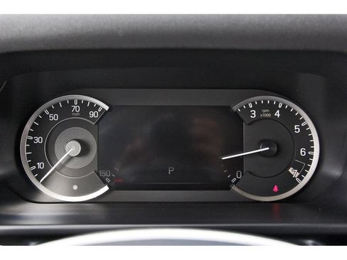 Used 2023 Land Rover Defender 110 AWD/4WD image 13
