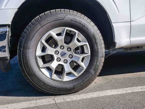 Used 2023 Ford F150 XLT image 8