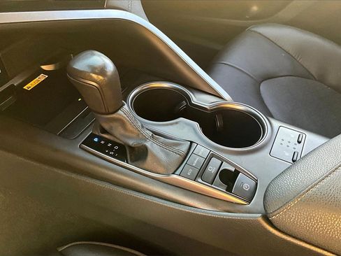 Used 2024 Toyota Camry XSE image 14