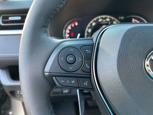 Used 2025 Toyota RAV4 XLE Premium image 24