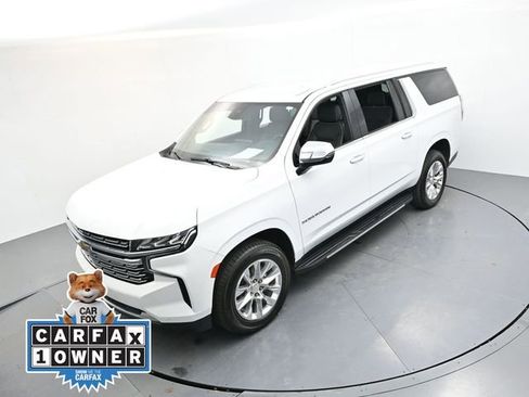 Used 2023 Chevrolet Suburban Premier image 24