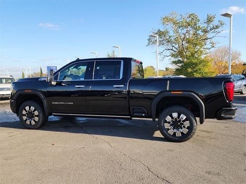 New 2026 GMC Sierra 2500 Denali w/ Denali Reserve Package image 9