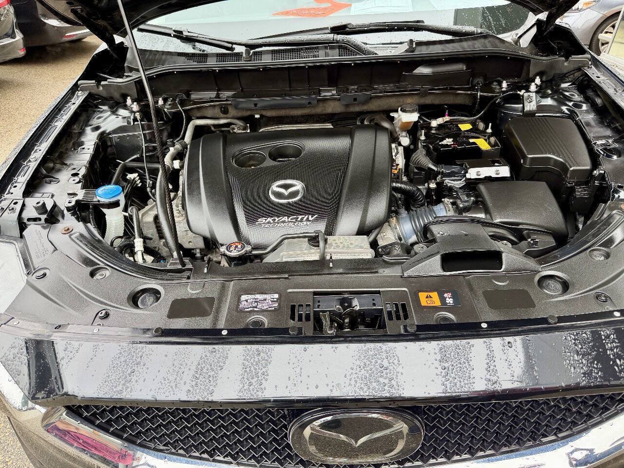 Used 2018 MAZDA CX-5 Touring w/ Preferred Equipment Package AWD/4WD image 16