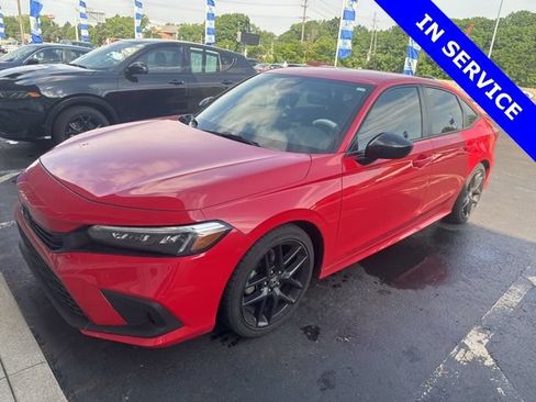Used 2023 Honda Civic Sport image 3