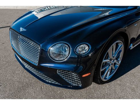 Used 2022 Bentley Continental GT V8 image 26