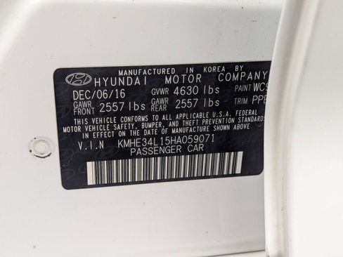 Used 2017 Hyundai Sonata Limited image 38