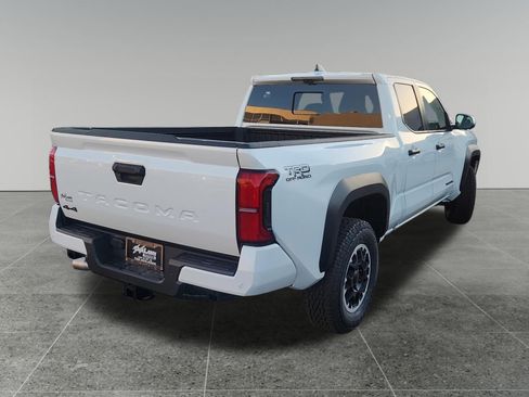Certified 2025 Toyota Tacoma TRD Off-Road w/ TRD Off Road Premium Package AWD/4WD image 7