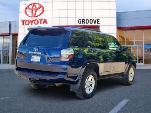 Used 2019 Toyota 4Runner SR5 Premium AWD/4WD image 6