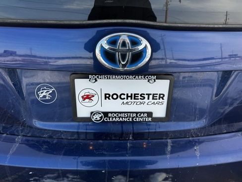 Used 2011 Toyota Prius Two image 40