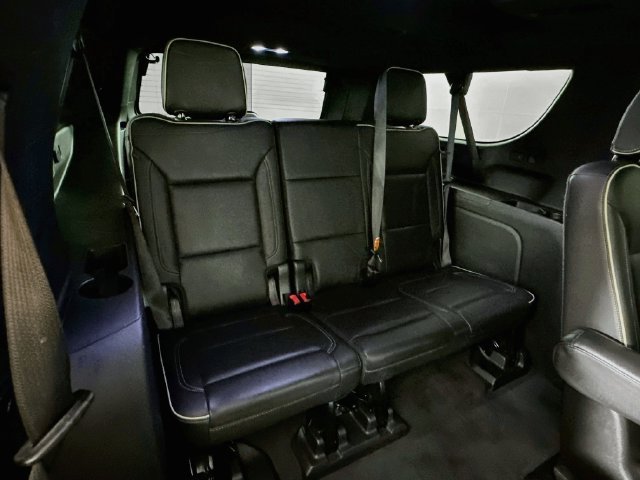 Used 2021 GMC Yukon XL SLT w/ SLT Luxury Plus Package AWD/4WD image 10