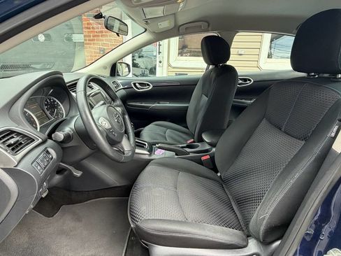 Used 2019 Nissan Sentra SR FWD image 9