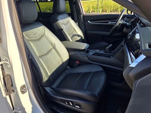 Used 2023 Cadillac XT6 Sport AWD/4WD image 20