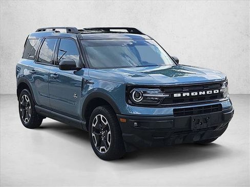 Used 2023 Ford Bronco Sport Outer Banks AWD/4WD image 3