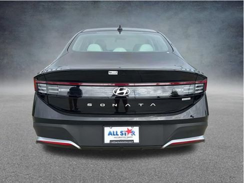 New 2026 Hyundai Sonata Blue FWD image 8