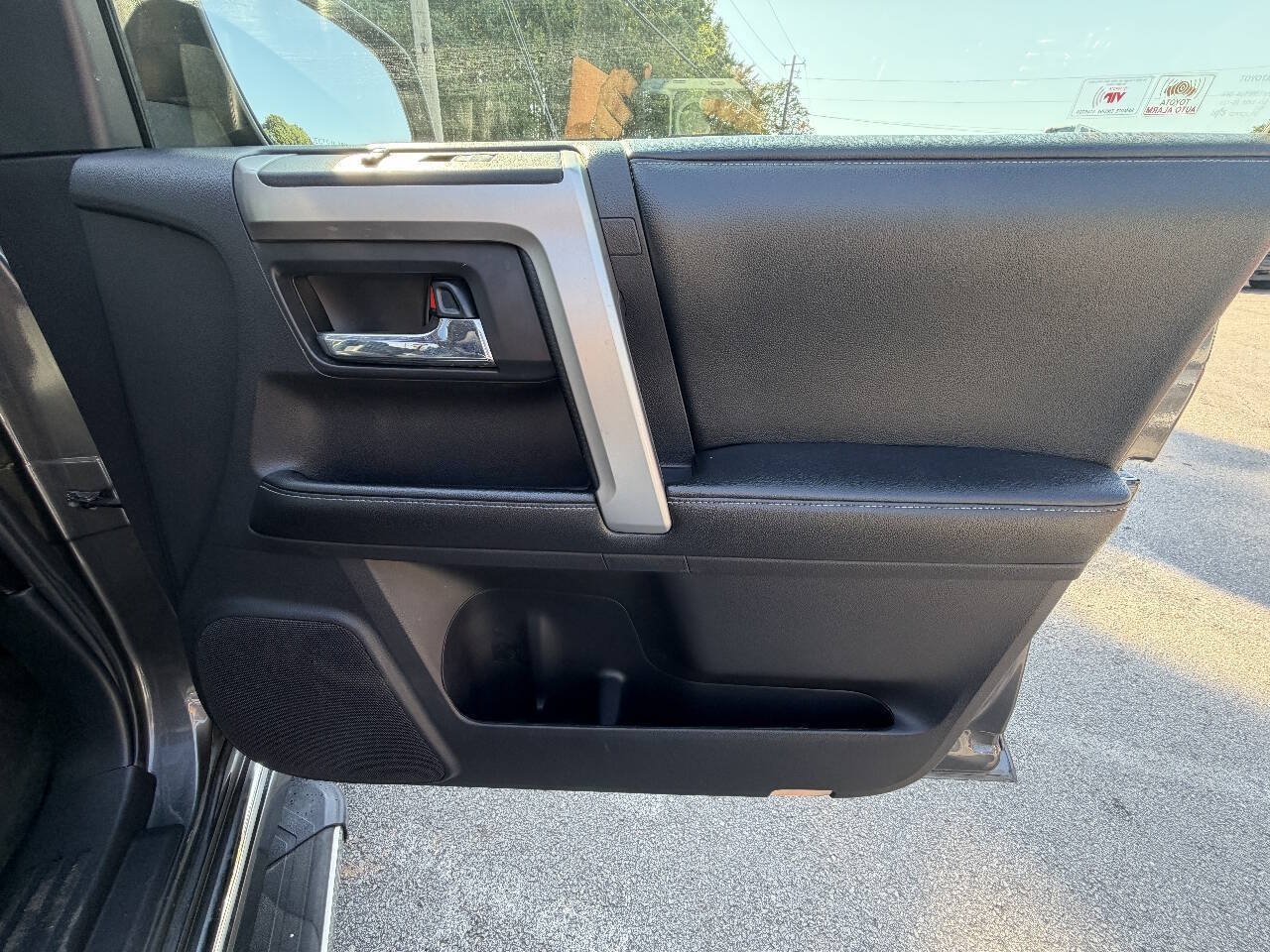 Used 2014 Toyota 4Runner Limited AWD/4WD image 16