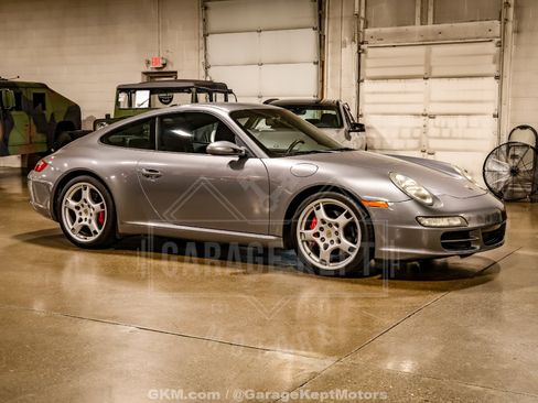Used 2005 Porsche 911 Carrera S RWD image 11