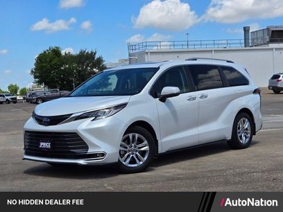Used 2023 Toyota Sienna Limited