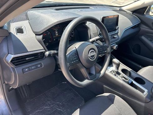 Certified 2025 Nissan Altima 2.5 S FWD image 22
