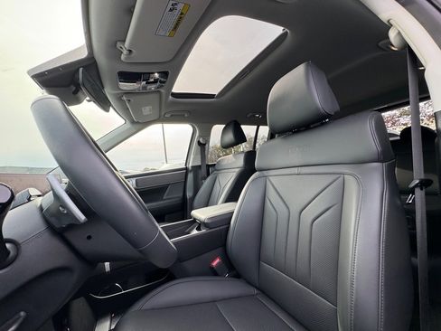 Used 2025 Hyundai Santa Fe XRT image 16