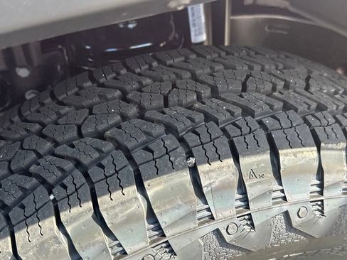 New 2025 Jeep Wrangler Sport S image 29