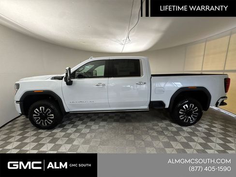 New 2026 GMC Sierra 2500 Denali Ultimate AWD/4WD image 10