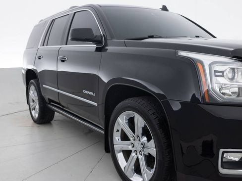 Used 2018 GMC Yukon Denali AWD/4WD image 11