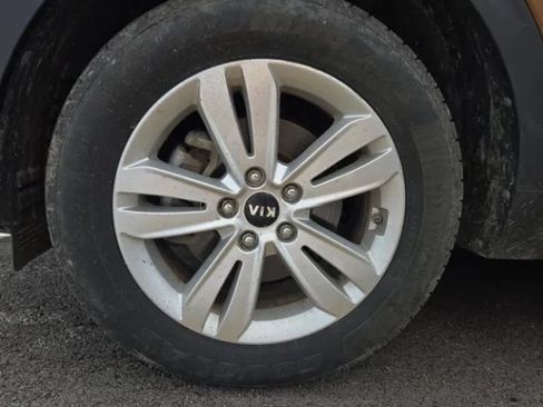 Used 2017 Kia Sportage LX AWD/4WD image 3