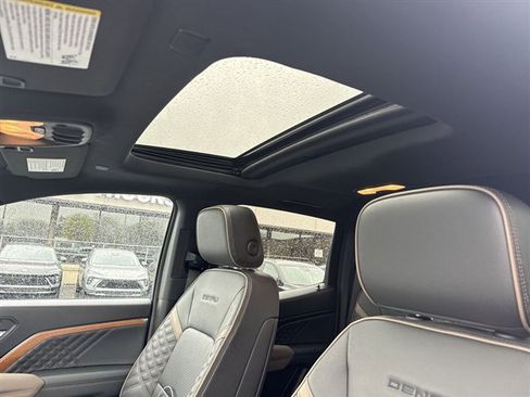 Certified 2023 GMC Canyon Denali AWD/4WD image 23