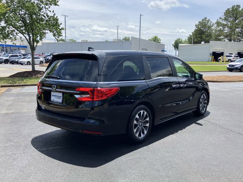 Used 2024 Honda Odyssey EX-L image 10
