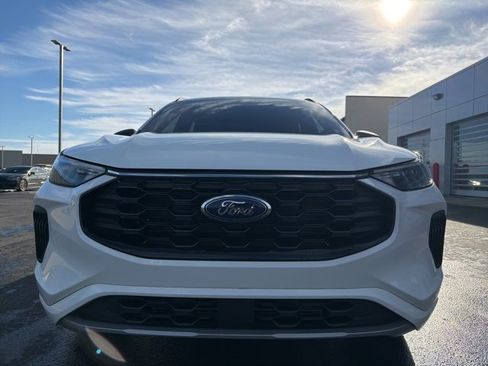 Used 2024 Ford Escape ST-Line w/ Tech Pack #1 image 2