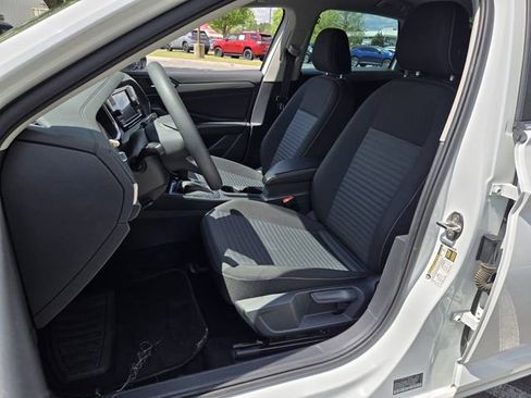 Used 2022 Volkswagen Jetta S FWD image 9