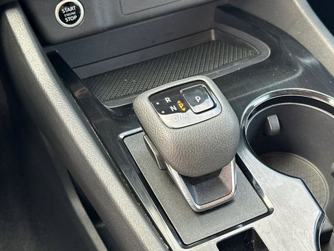 Used 2023 Nissan Rogue SV image 21