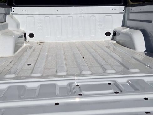 New 2025 Jeep Gladiator Sport AWD/4WD image 24