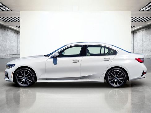 Used 2020 BMW 330i Sedan w/ Convenience Package RWD image 10