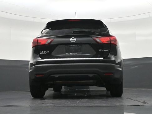 Used 2018 Nissan Rogue Sport SV w/ SV Technology Package AWD/4WD image 26