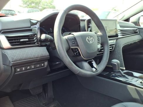 Used 2026 Toyota Camry XLE w/ Premium Plus Package AWD/4WD image 18
