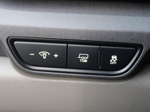New 2026 Kia Carnival EX FWD image 31