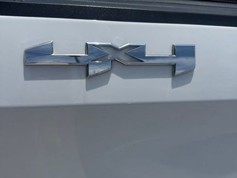 Used 2021 GMC Sierra 1500 4x4 Crew Cab w/ Sierra Value Package image 6