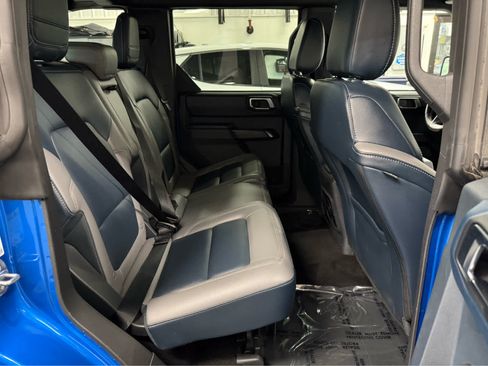 Used 2024 Ford Bronco Outer Banks AWD/4WD image 24