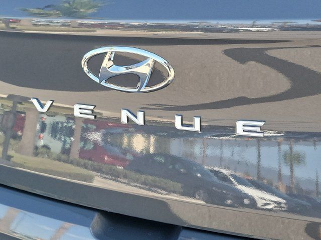 New 2026 Hyundai Venue SE FWD image 25