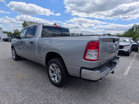 Used 2023 RAM 1500 Big Horn AWD/4WD image 3