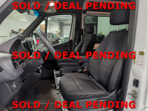 Used 2019 Mercedes-Benz Sprinter 144 image 8