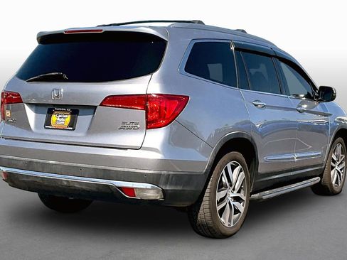 Used 2016 Honda Pilot Elite image 2
