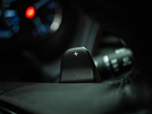 Used 2024 Buick Enclave Premium image 20