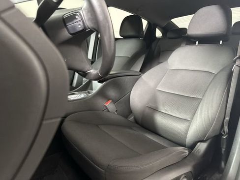 Used 2020 Chevrolet Malibu RS image 17
