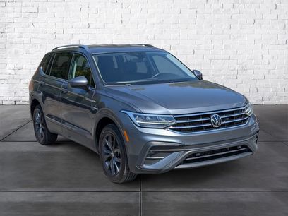 Used 2023 Volkswagen Tiguan SE