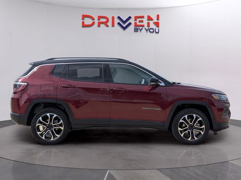 Used 2022 Jeep Compass Limited image 6