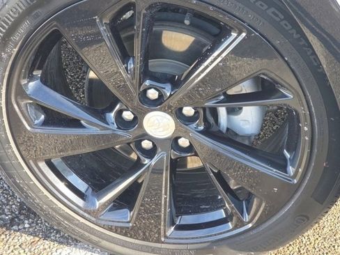 Used 2021 Buick Envision Essence w/ Sport Touring Package image 16